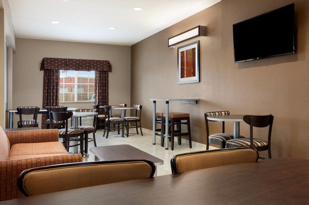Quality Inn & Suites Kenedy - Karnes City Exterior photo