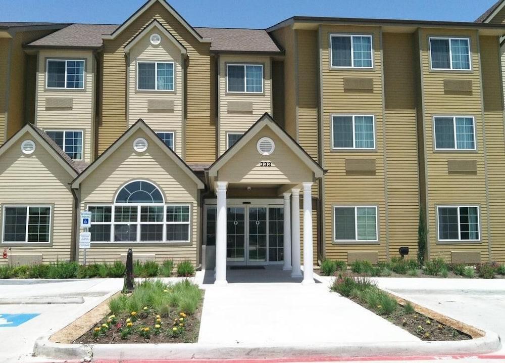 Quality Inn & Suites Kenedy - Karnes City Exterior photo
