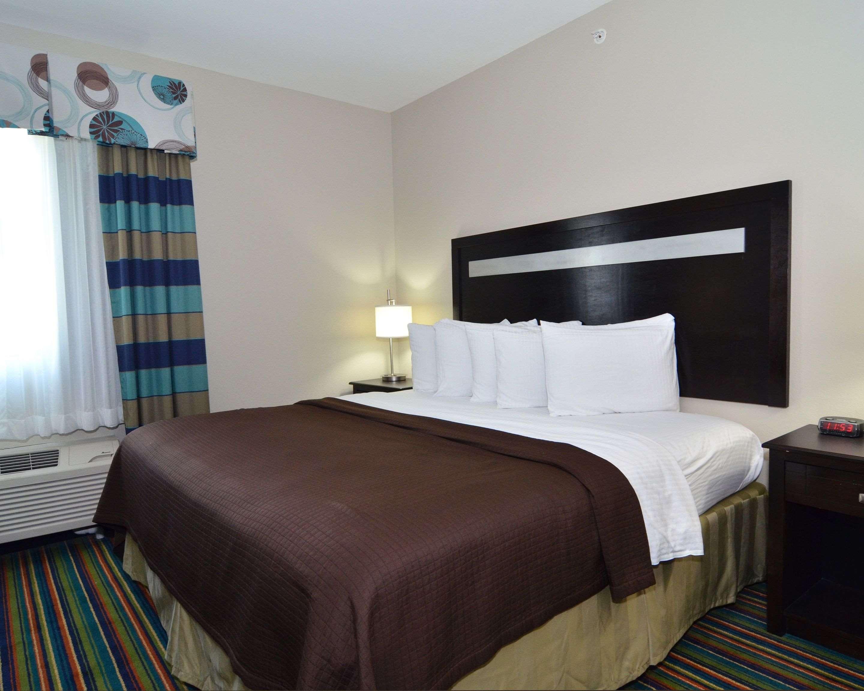 Quality Inn & Suites Kenedy - Karnes City Exterior photo