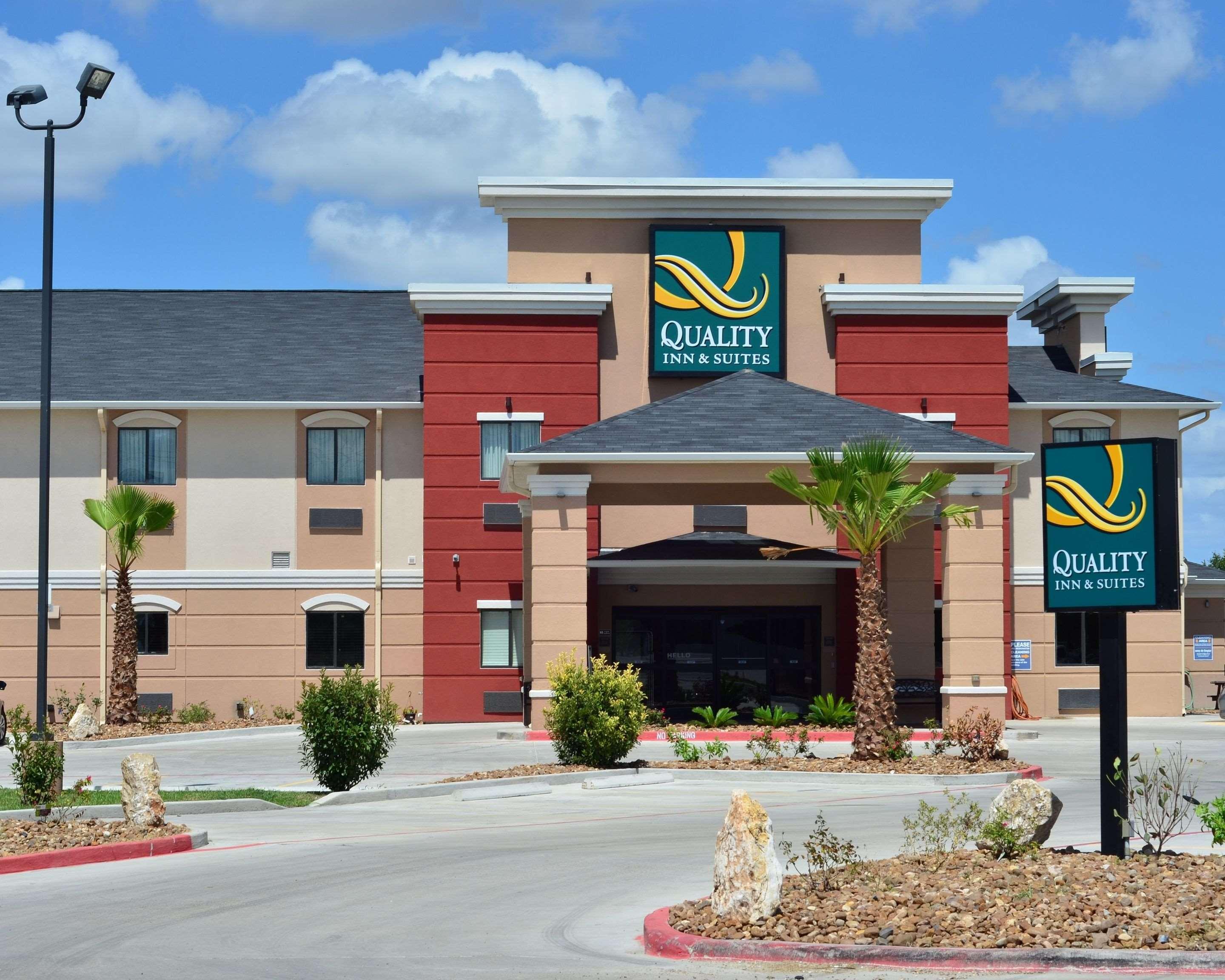 Quality Inn & Suites Kenedy - Karnes City Exterior photo
