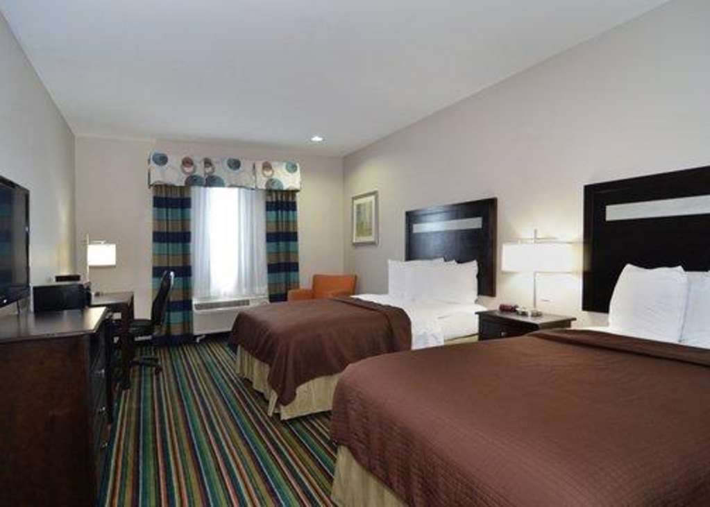 Quality Inn & Suites Kenedy - Karnes City Room photo